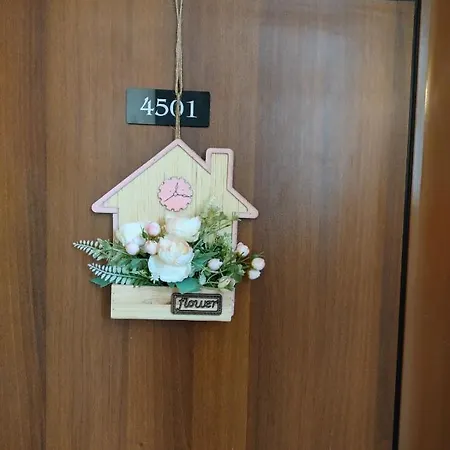 Apartment Gondola Lift *